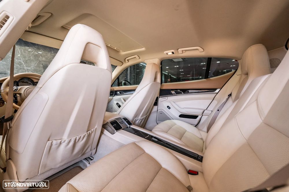 Porsche Panamera 3.0 V6 - 25