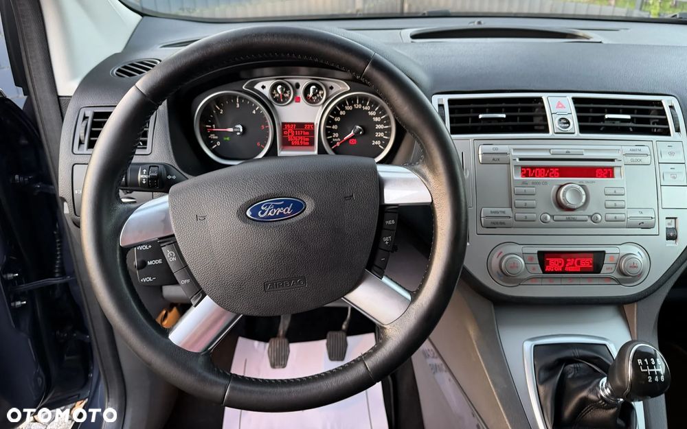 Ford Kuga 2.0 TDCi 4x4 Titanium - 35