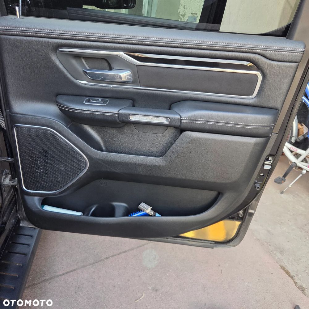 RAM 1500 5.7 Crew Cab Laramie - 13