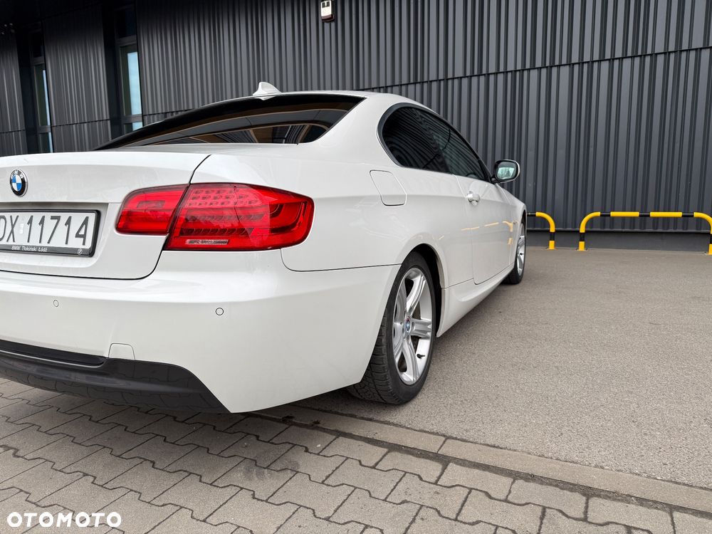 BMW Seria 3 325i - 31