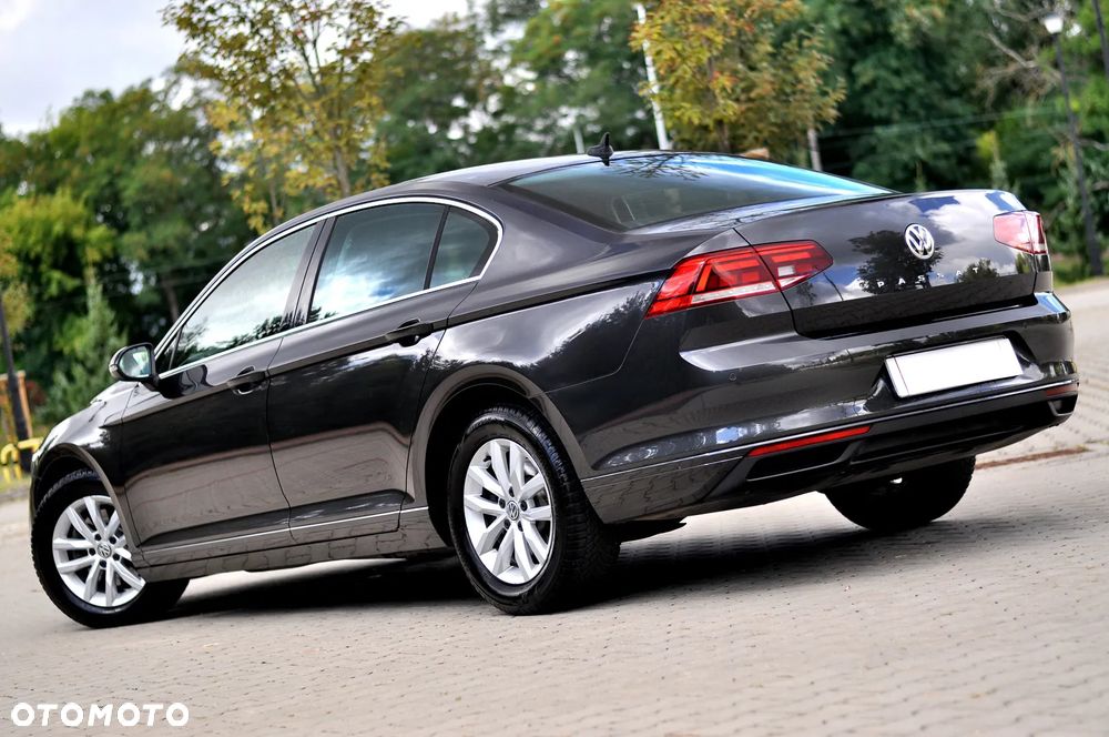 Volkswagen Passat 2.0 TDI EVO Business DSG - 13