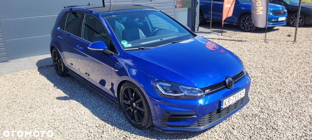 Volkswagen Golf - 8