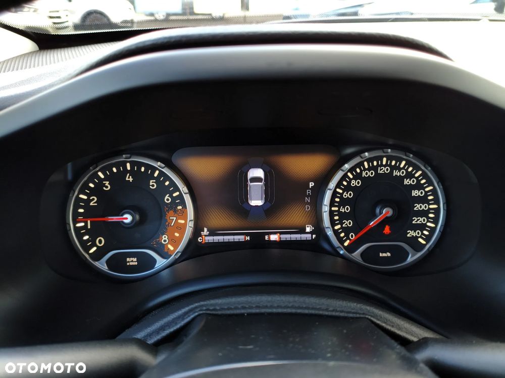 Jeep Renegade 1.4 MultiAir DSG Limited - 30