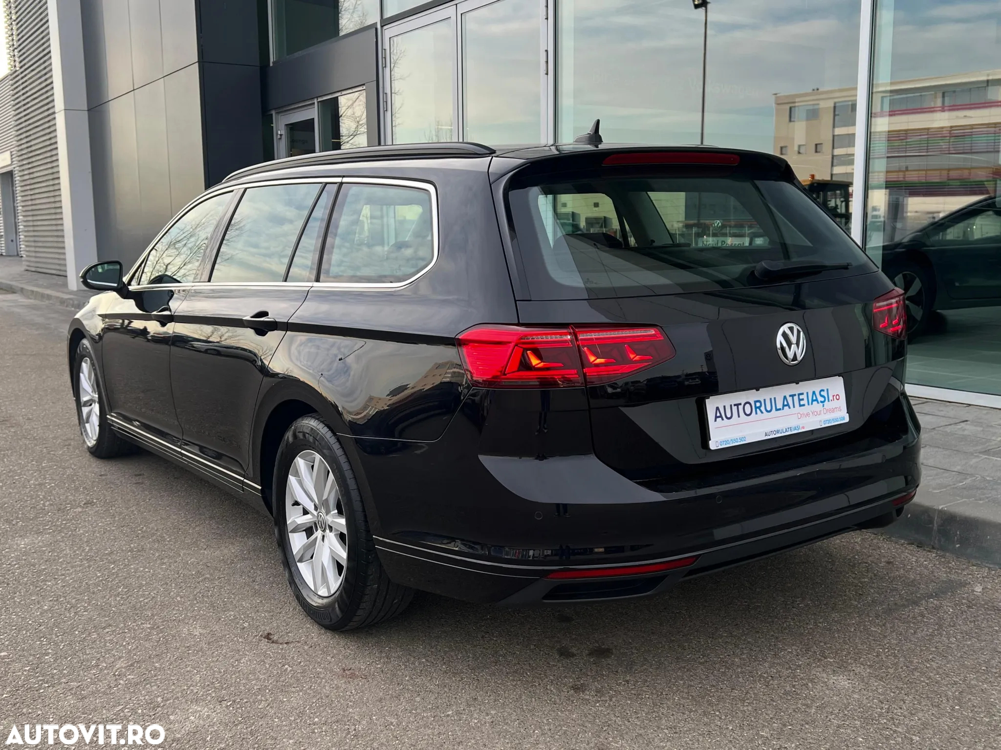 Volkswagen Passat Variant 2.0 TDI DSG Elegance - 6