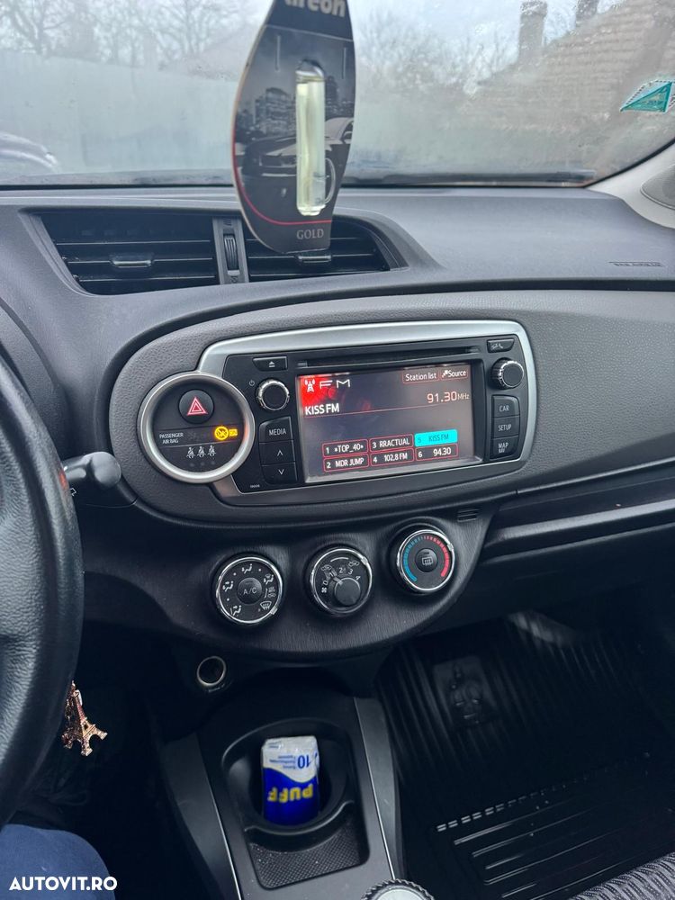Toyota Yaris - 5
