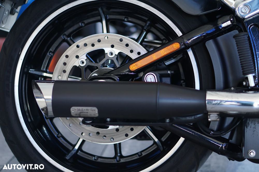 Harley-Davidson Softail Breakout FXSB - 28