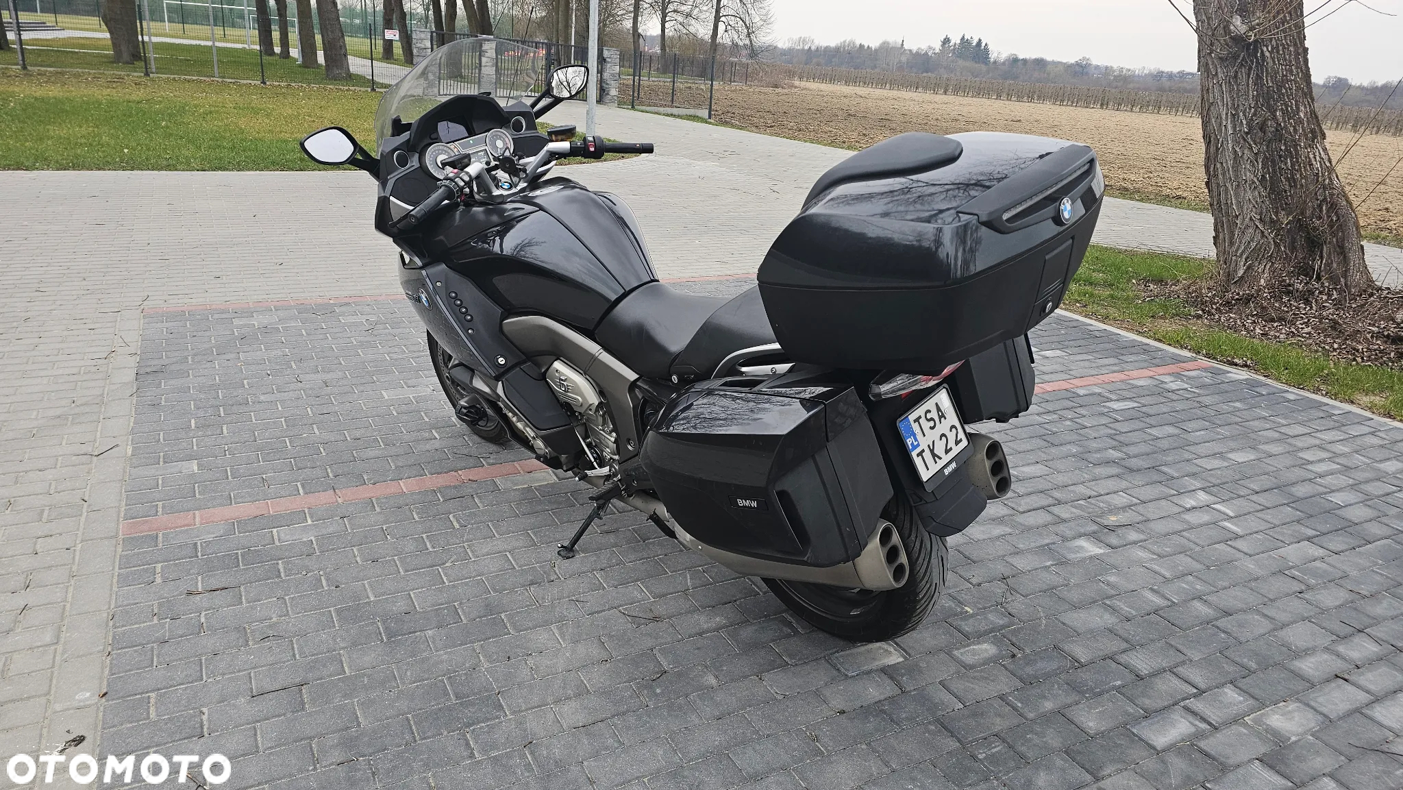 BMW K - 9