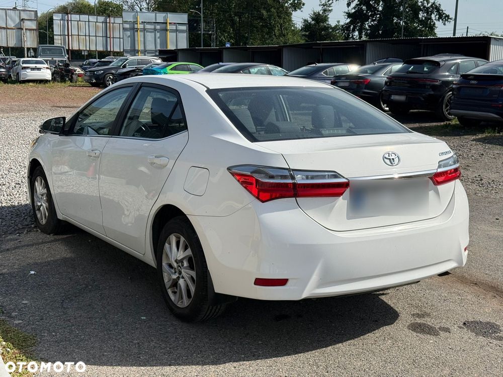 Toyota Corolla 1.6 Active - 3