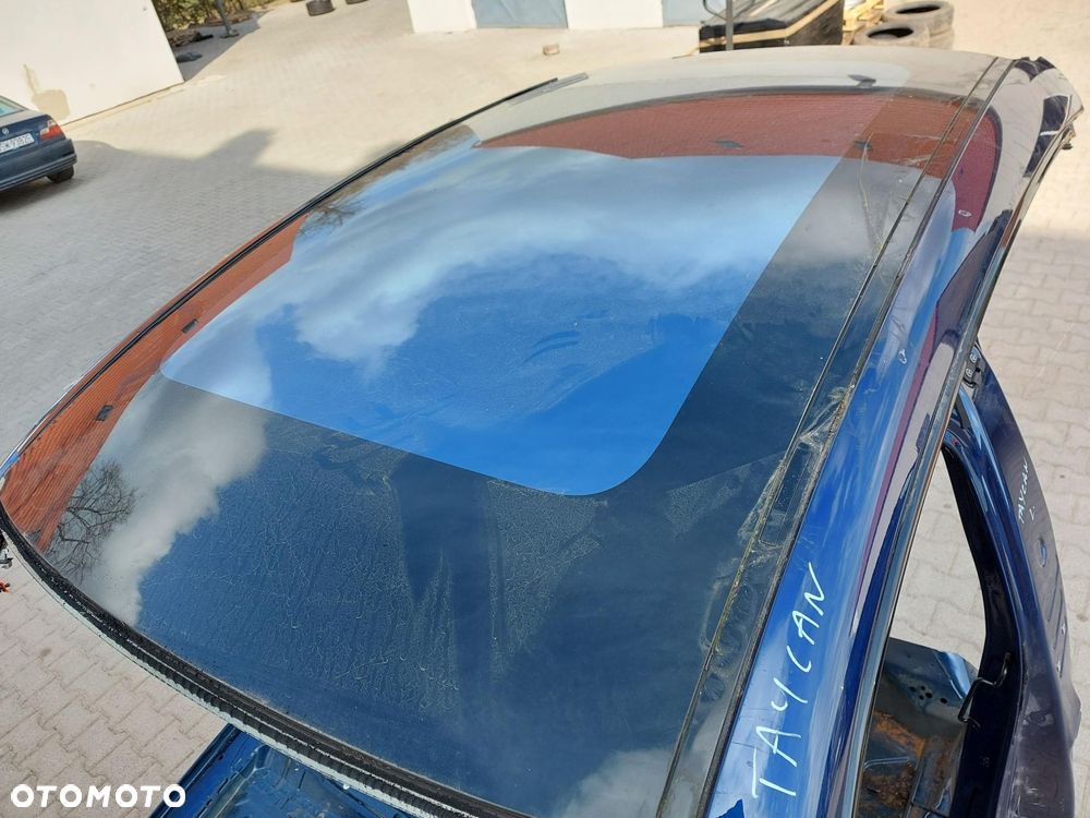 Porsche Taycan GTS 9J1 2023r Dach panorama szyberdach szkło el  M5D - 1