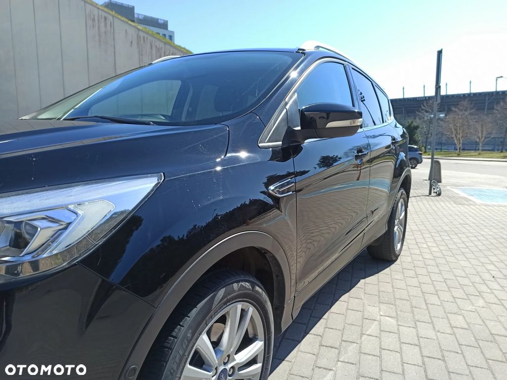Ford Kuga - 12