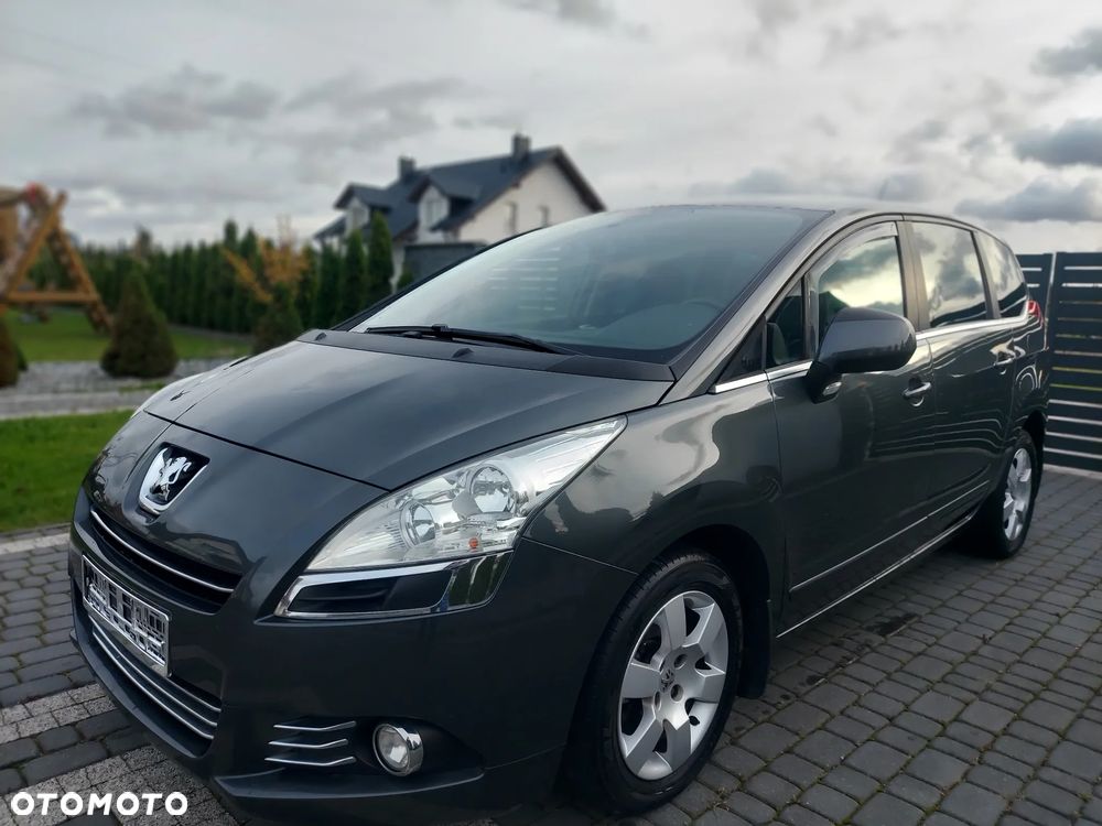 Peugeot 5008 HDI FAP 150 Family Plus - 6