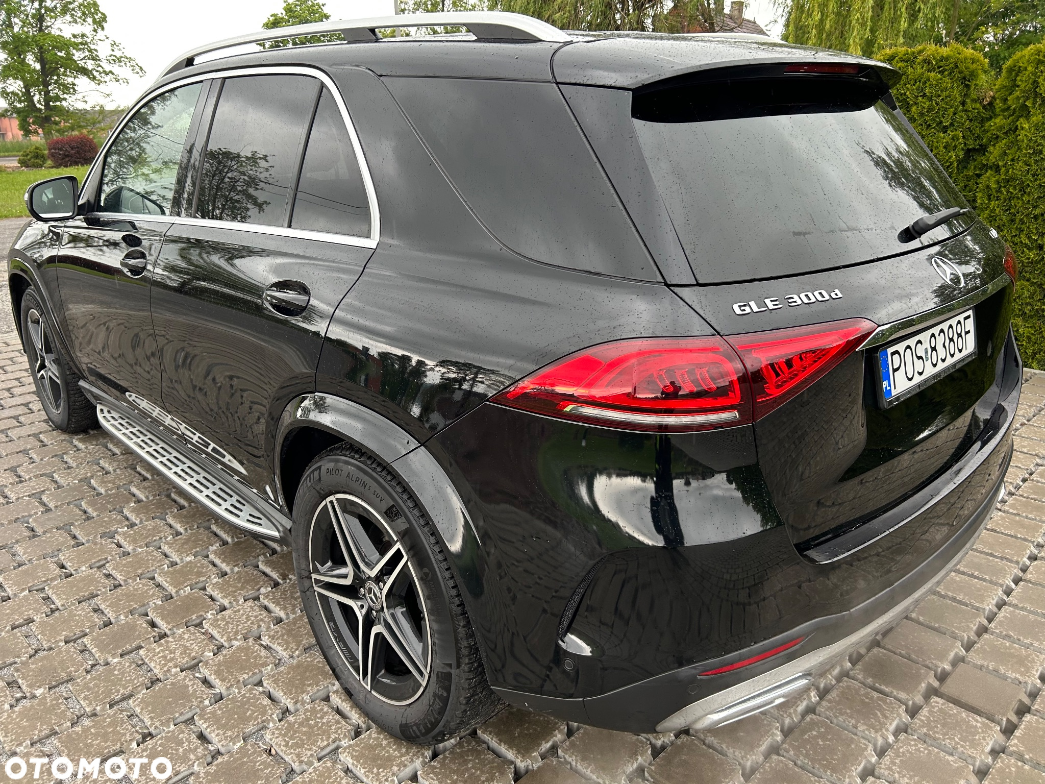 Mercedes-Benz GLE 300 d 4-Matic - 17