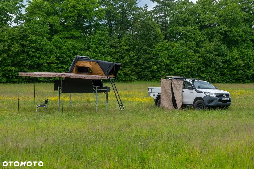 Toyota Hilux - 1