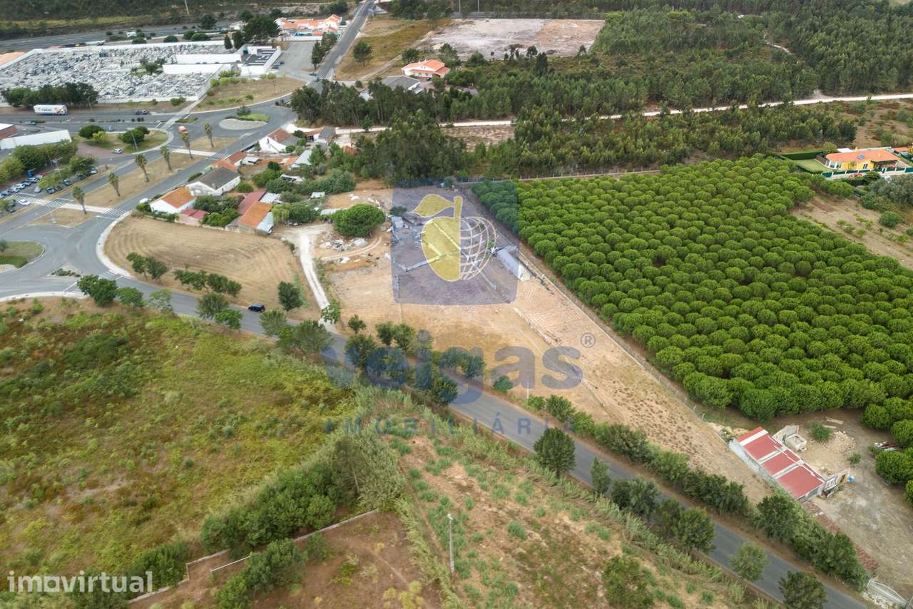Terreno para Construção de Imóvel Comercial ou de Habitação para 32 fo - Grande imagem: 5/16