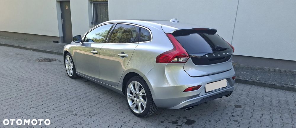 Volvo V40 D2 R-Design Summum - 6