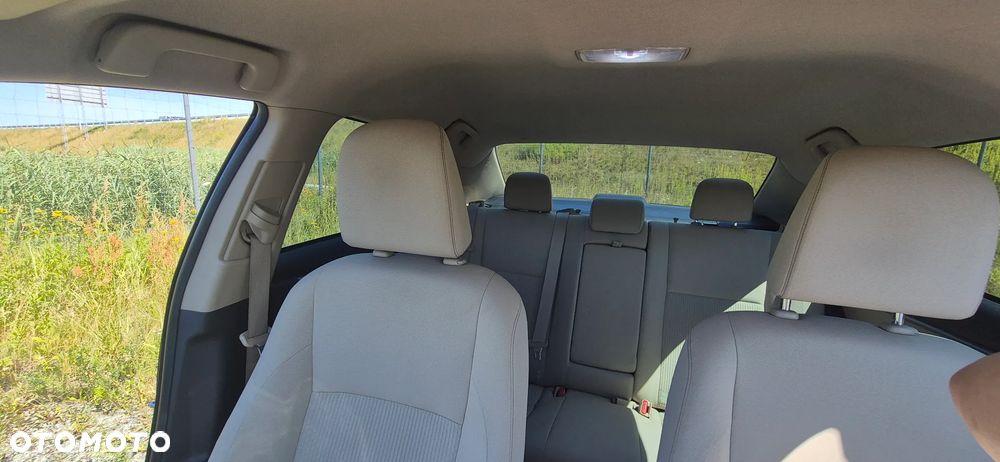 Toyota Corolla 1.6 Prestige EU6 - 12