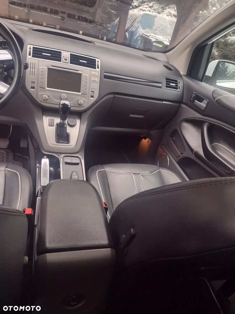 Ford Kuga - 16