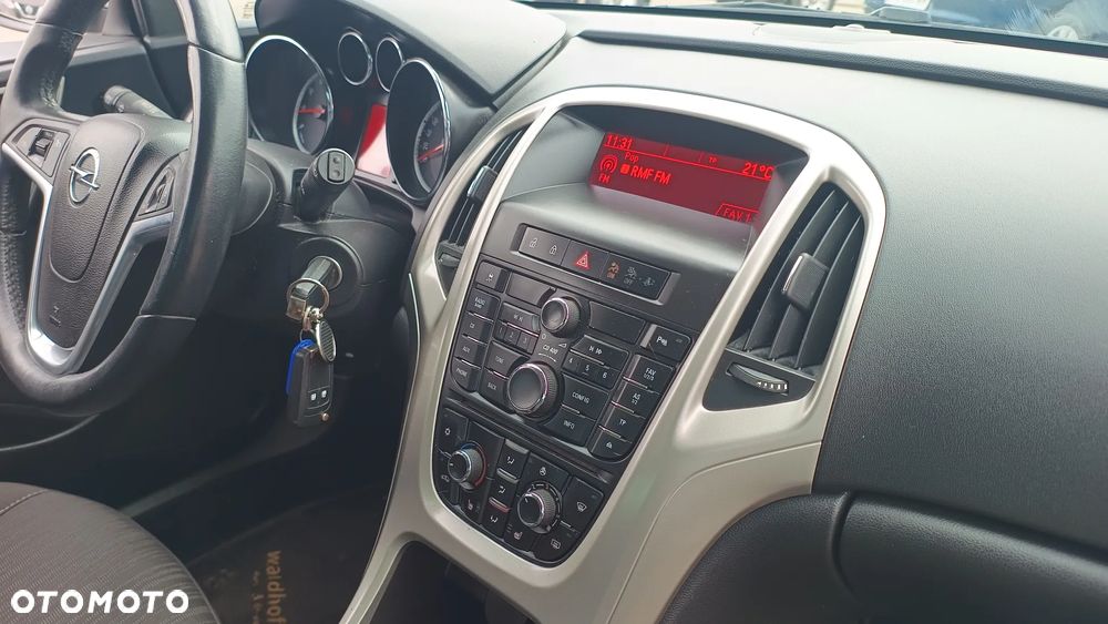 Opel Astra 1.4 T Enjoy - 30