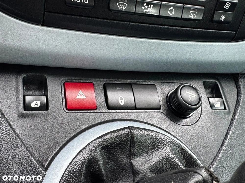 Citroën Berlingo Multispace HDi 115 FAP XTR - 20