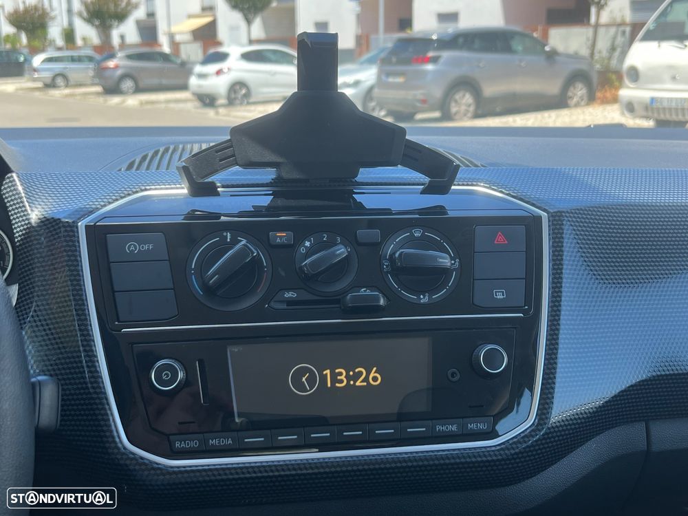 VW Up! 1.0 Move - 12