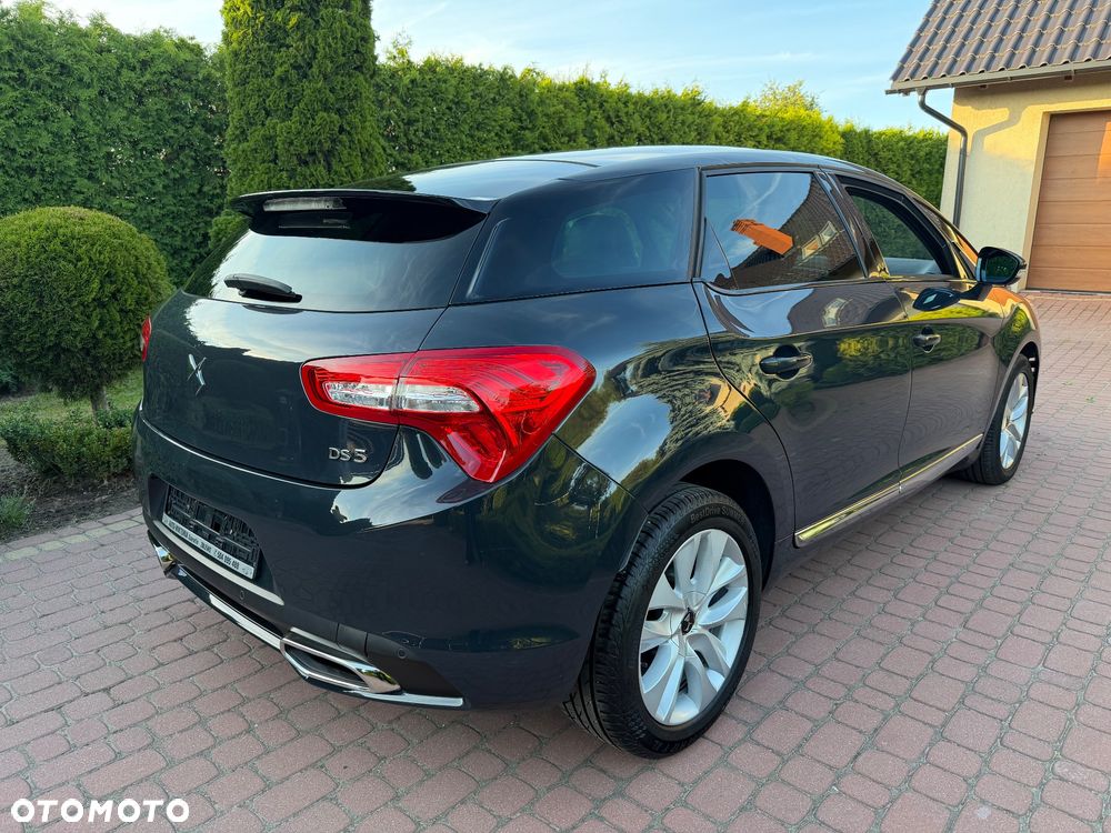 DS Automobiles DS 5 - 5