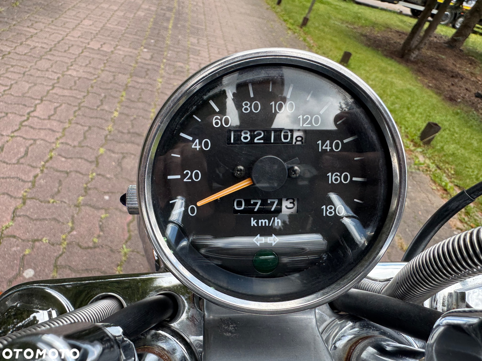 Suzuki Intruder - 24