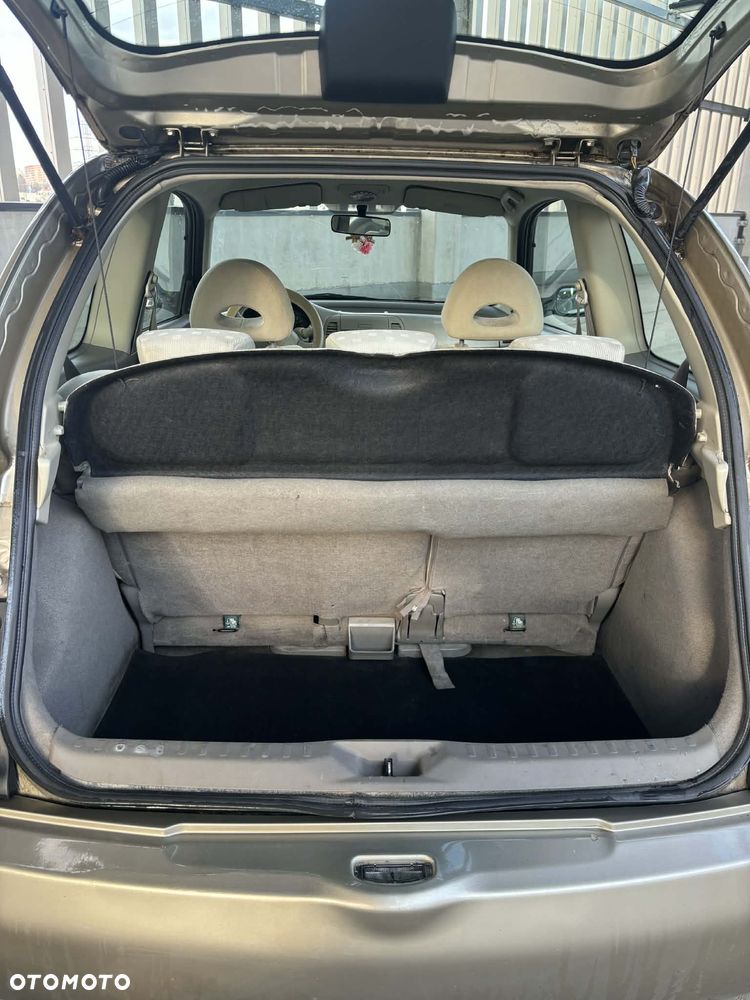 Nissan Micra 1.2 Visia + - 3