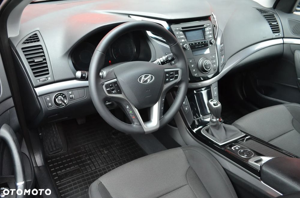 Hyundai i40 1.6 GDI Comfort + - 7
