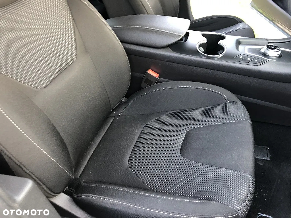 Ford Mondeo 2.0 EcoBlue Titanium - 30