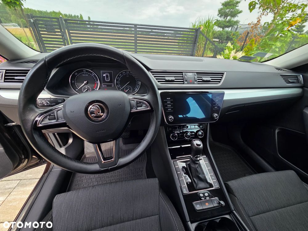 Skoda Superb 2.0 TDI Ambition DSG - 3