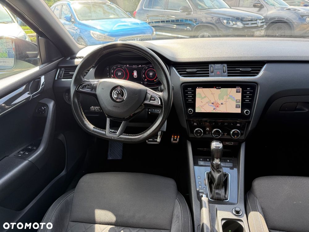 Skoda Octavia 2.0 TDI DSG RS - 14