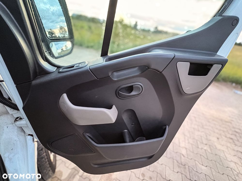 Opel Movano - 9