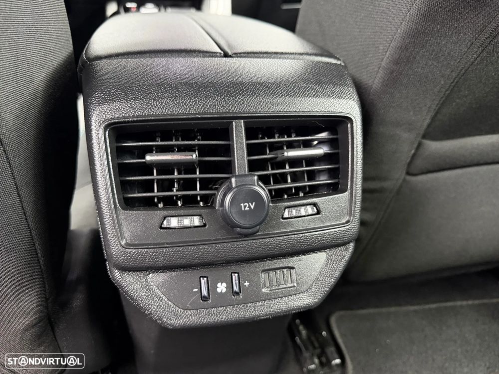 Peugeot 5008 BlueHDI 130 EAT8 Active Pack - 29