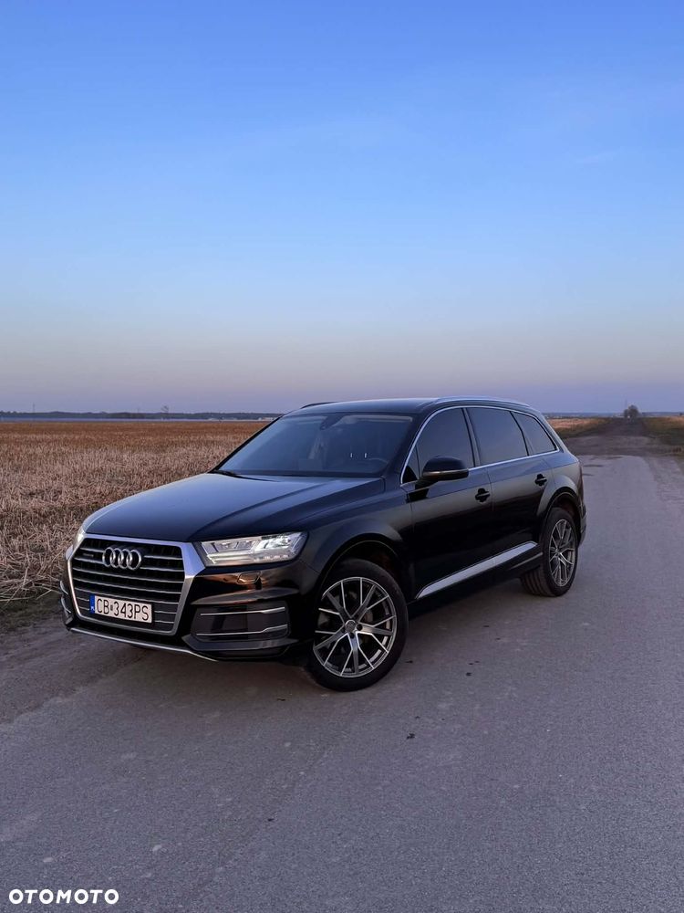 Audi Q7 - 1