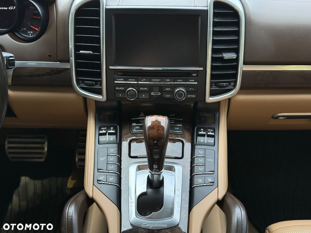 Porsche Cayenne GTS Tiptronic S - 18