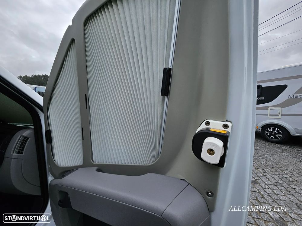 Knaus Sport TI CAMA FRANCESA SALÃO FACE TO FACE - 44