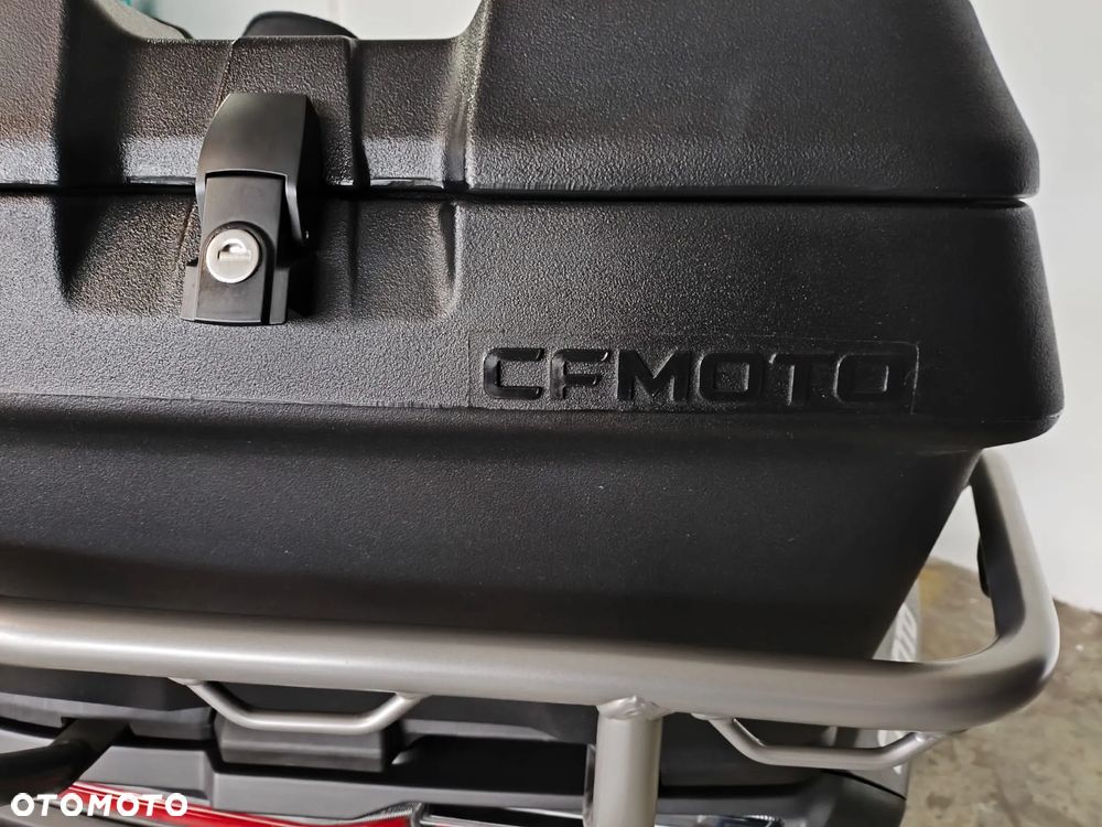 CFMoto CForce - 8