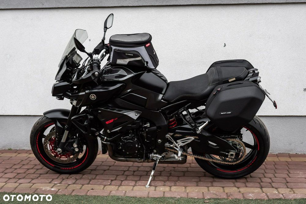 Yamaha MT - 7