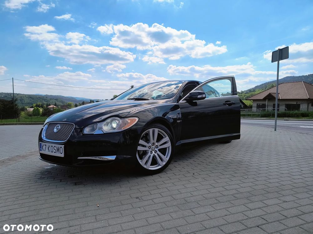 Jaguar XF 4.2 SV8 - 2