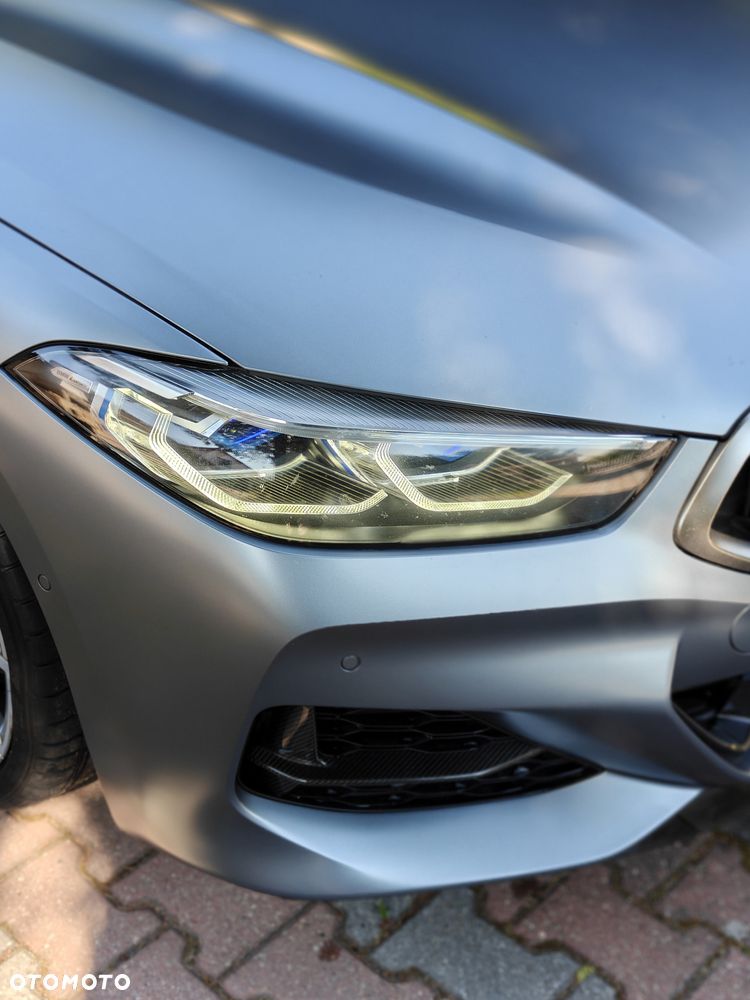 BMW Seria 8 - 32