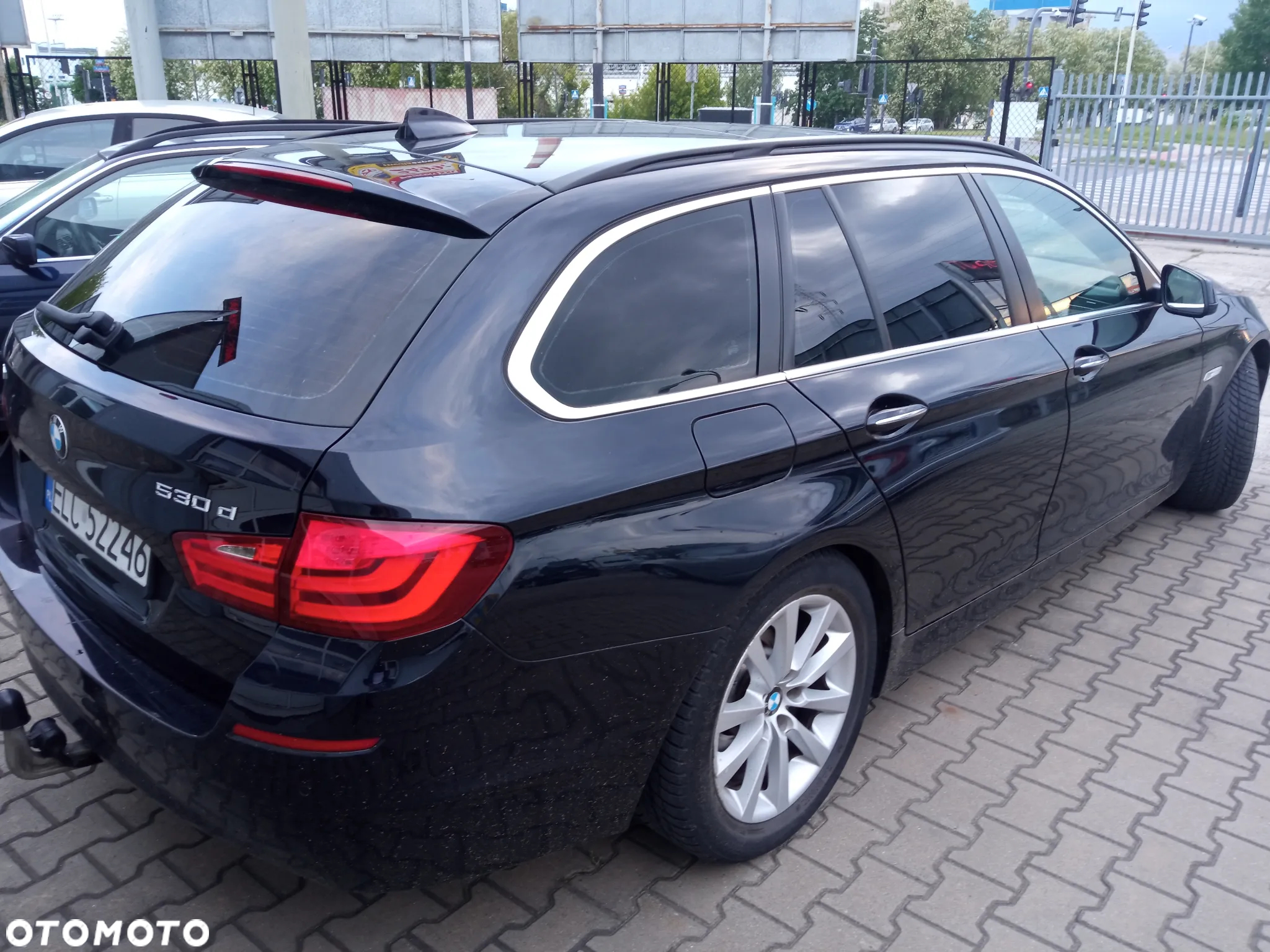 BMW Seria 5 530d xDrive - 12
