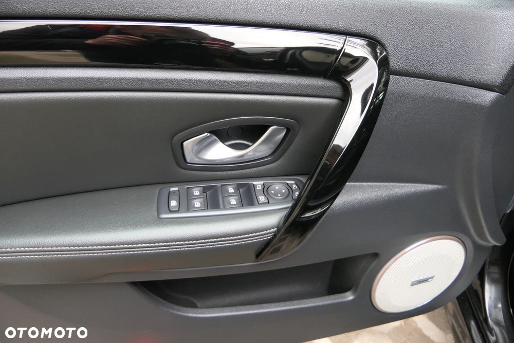 Renault Laguna dCi 150 FAP Bose - 28