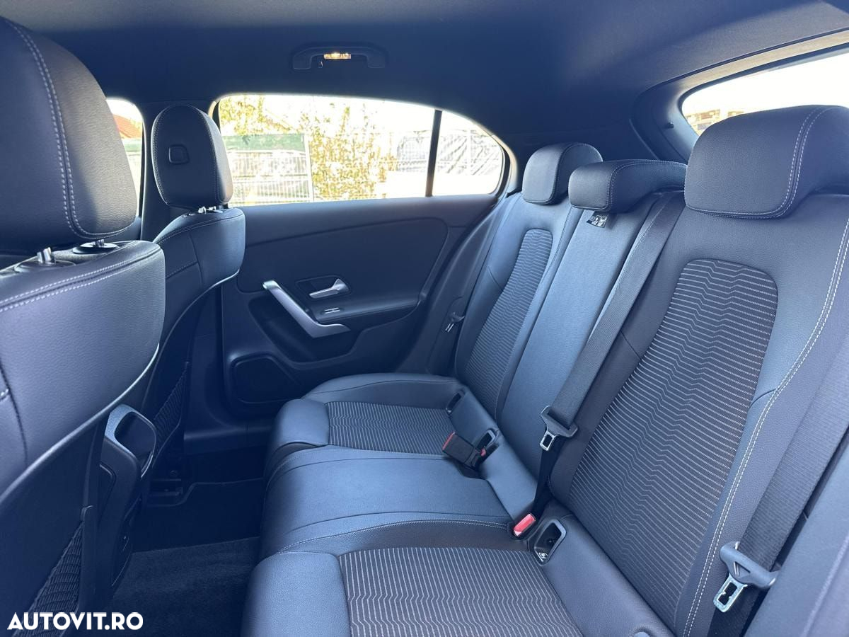 Mercedes-Benz A 180 d 8G-DCT - 12