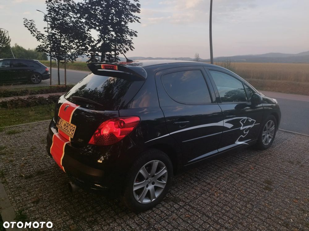 Peugeot 207 1.6 Turbo Sport - 5