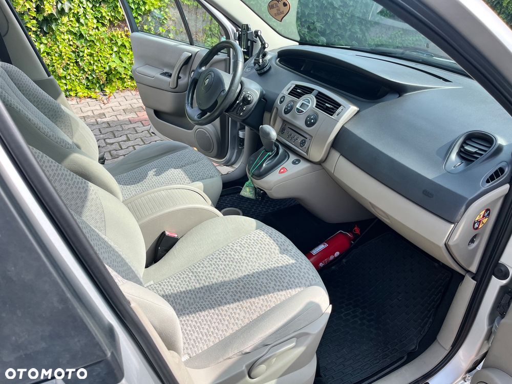 Renault Scenic 2.0 16V Expression - 8