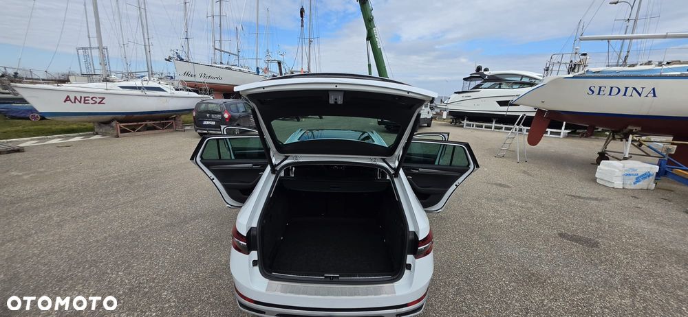 Skoda Superb 2.0 TDI SCR 4x4 Scout DSG - 34