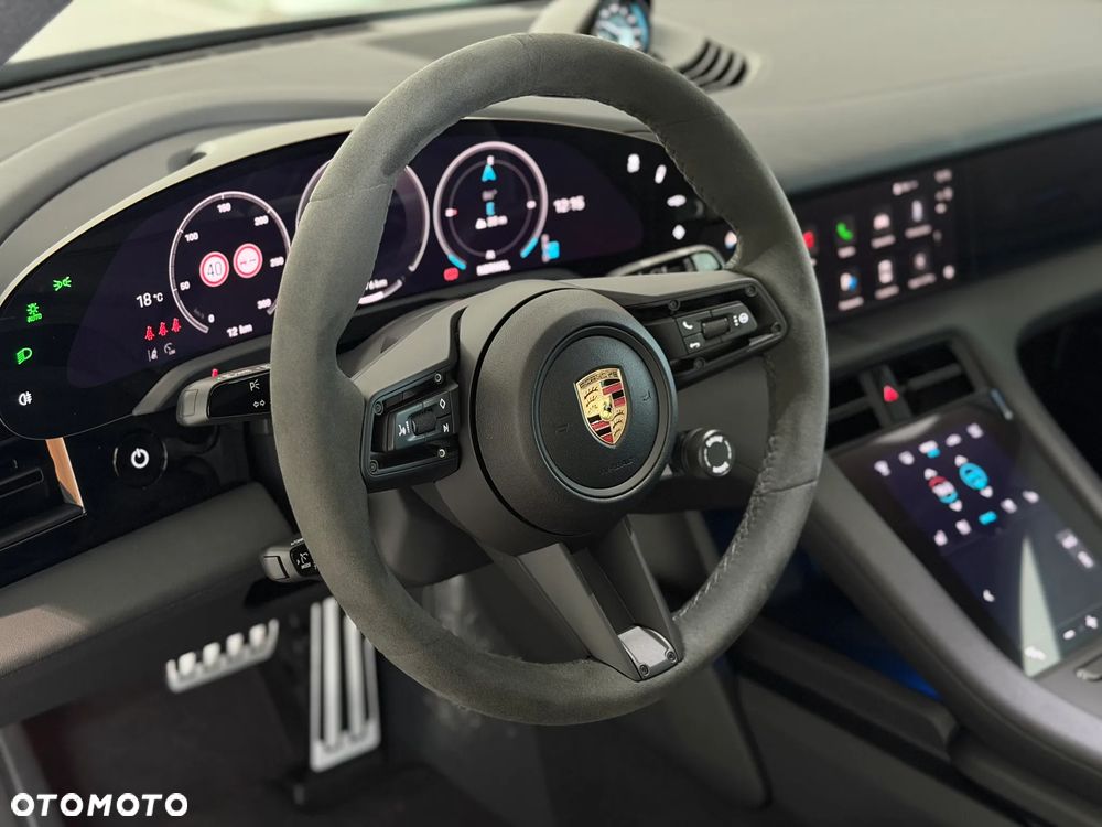 Porsche Taycan 105kWh 4 - 23