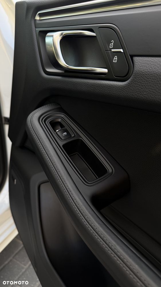 Porsche Macan Standard - 10