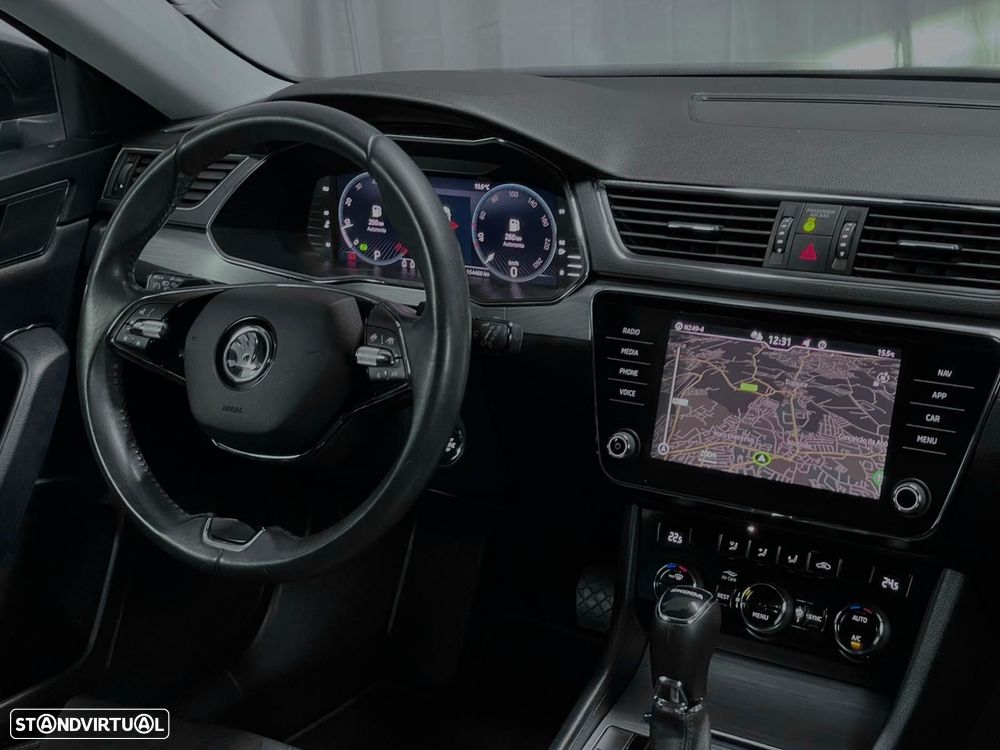 Skoda Superb Break 2.0 TDI Style DSG - 11