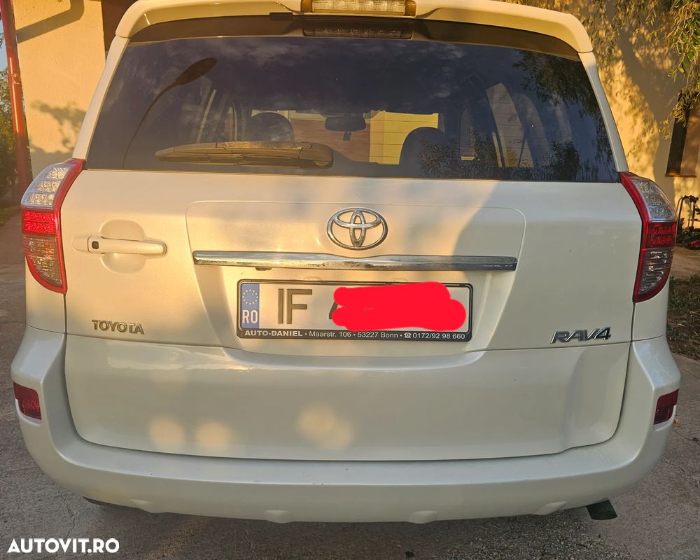 Toyota RAV4 2.2 D-4CAT 4WD Aut Executive - 13